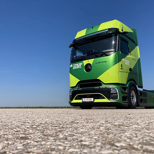Actros Duel 02_b.jpeg