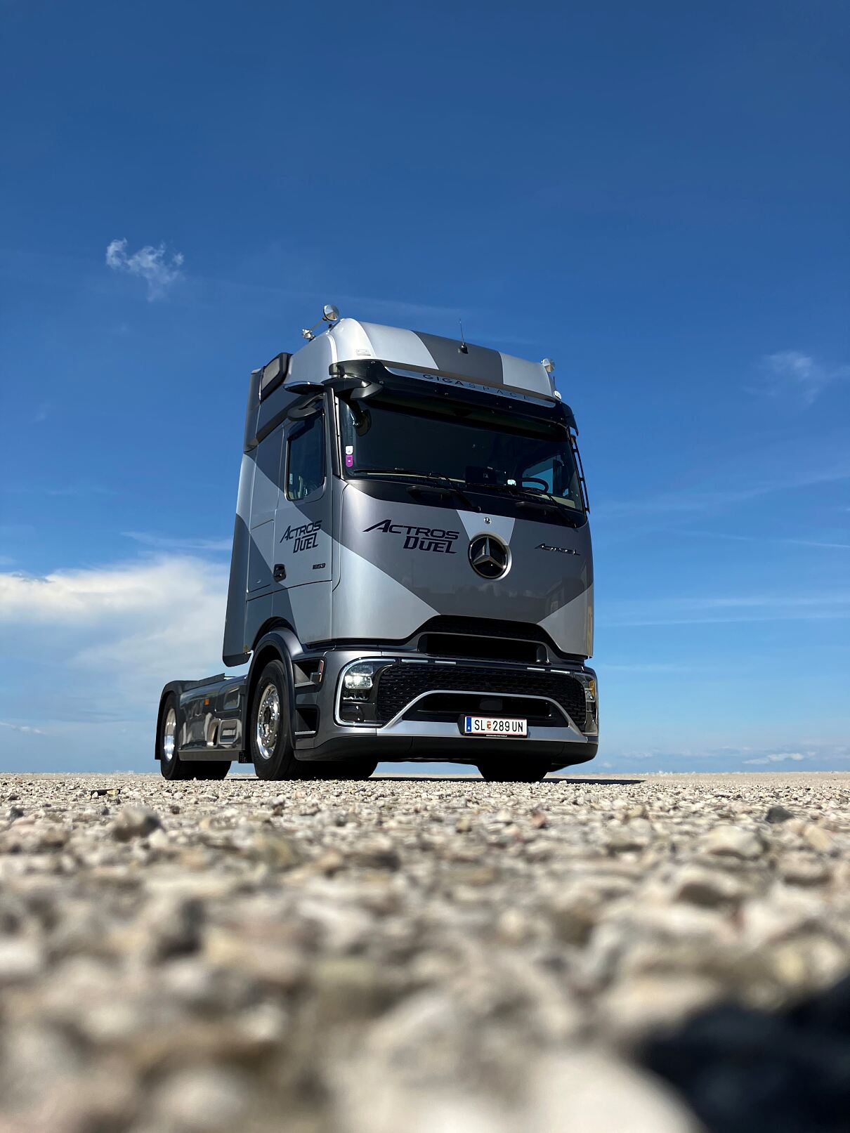 Actros Duel 01_b.jpeg