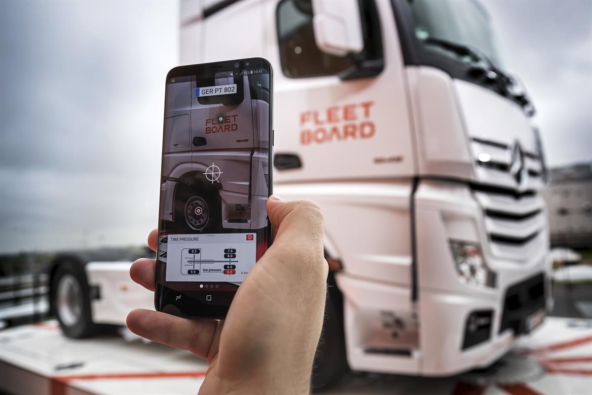 Fleetboard Vehicle Lens