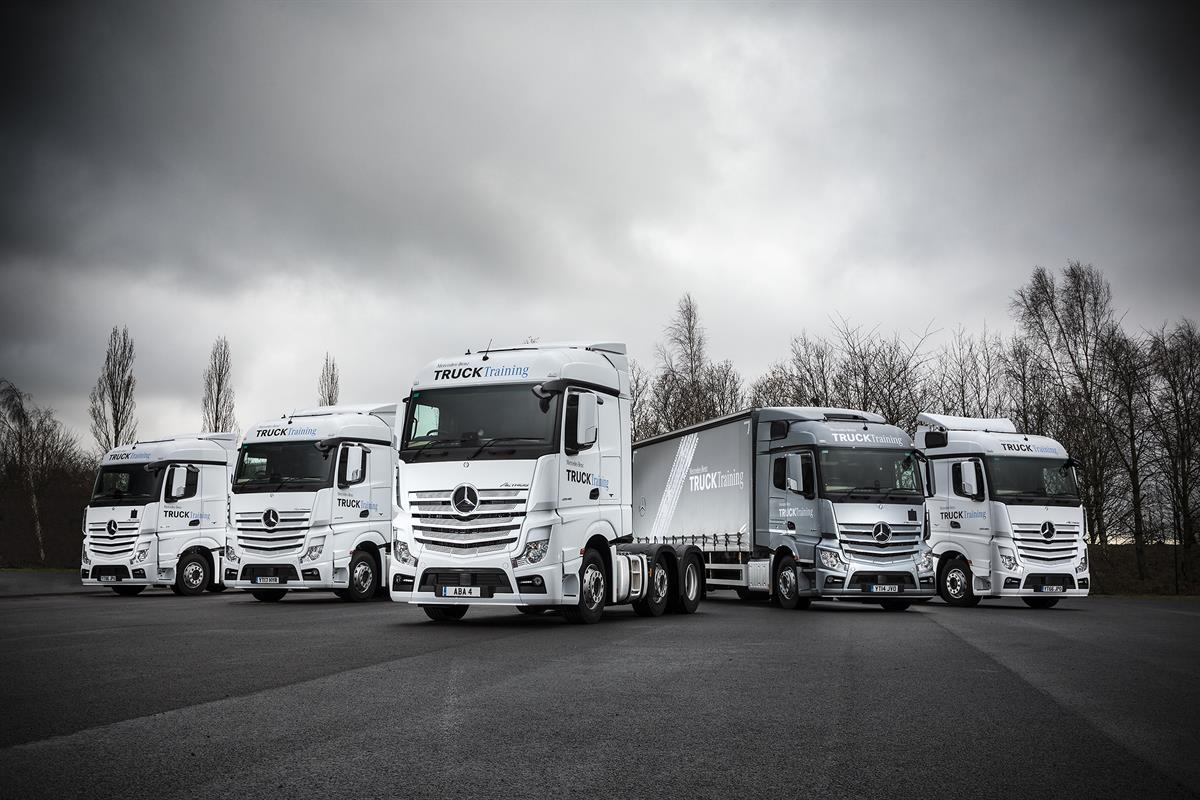 Vom ProfiTraining zu Mercedes-Benz TRUCKTraining: Mercedes-Benz TRUCKTraining als weltweites Fahrertraining