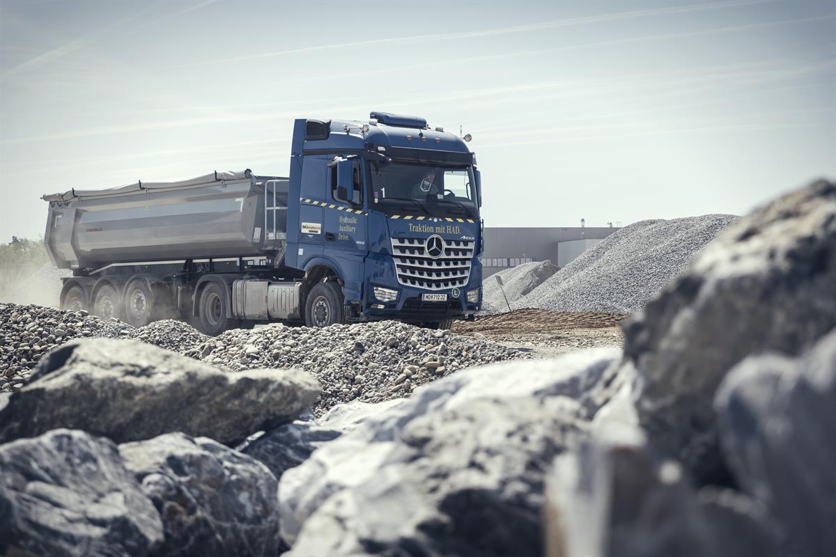Mercedes-Benz_Arocs HAD