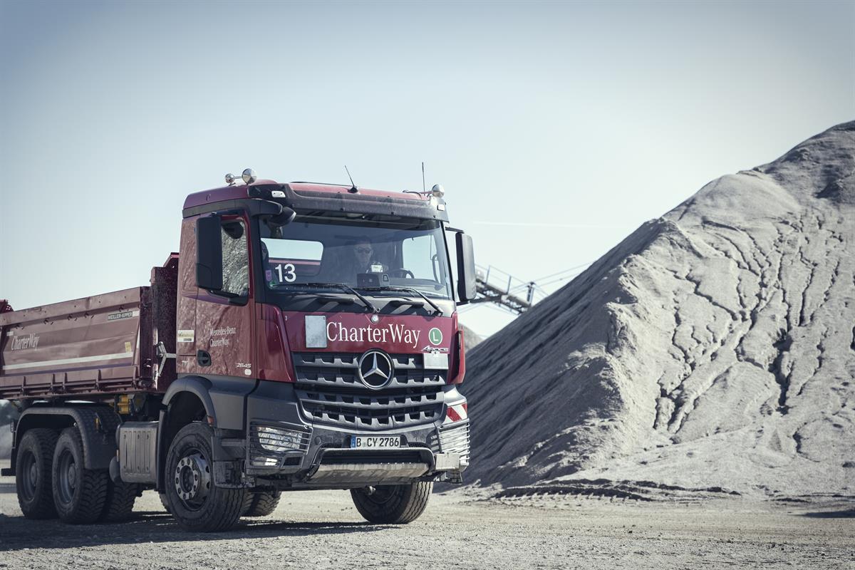 Mercedes-Benz_Arocs