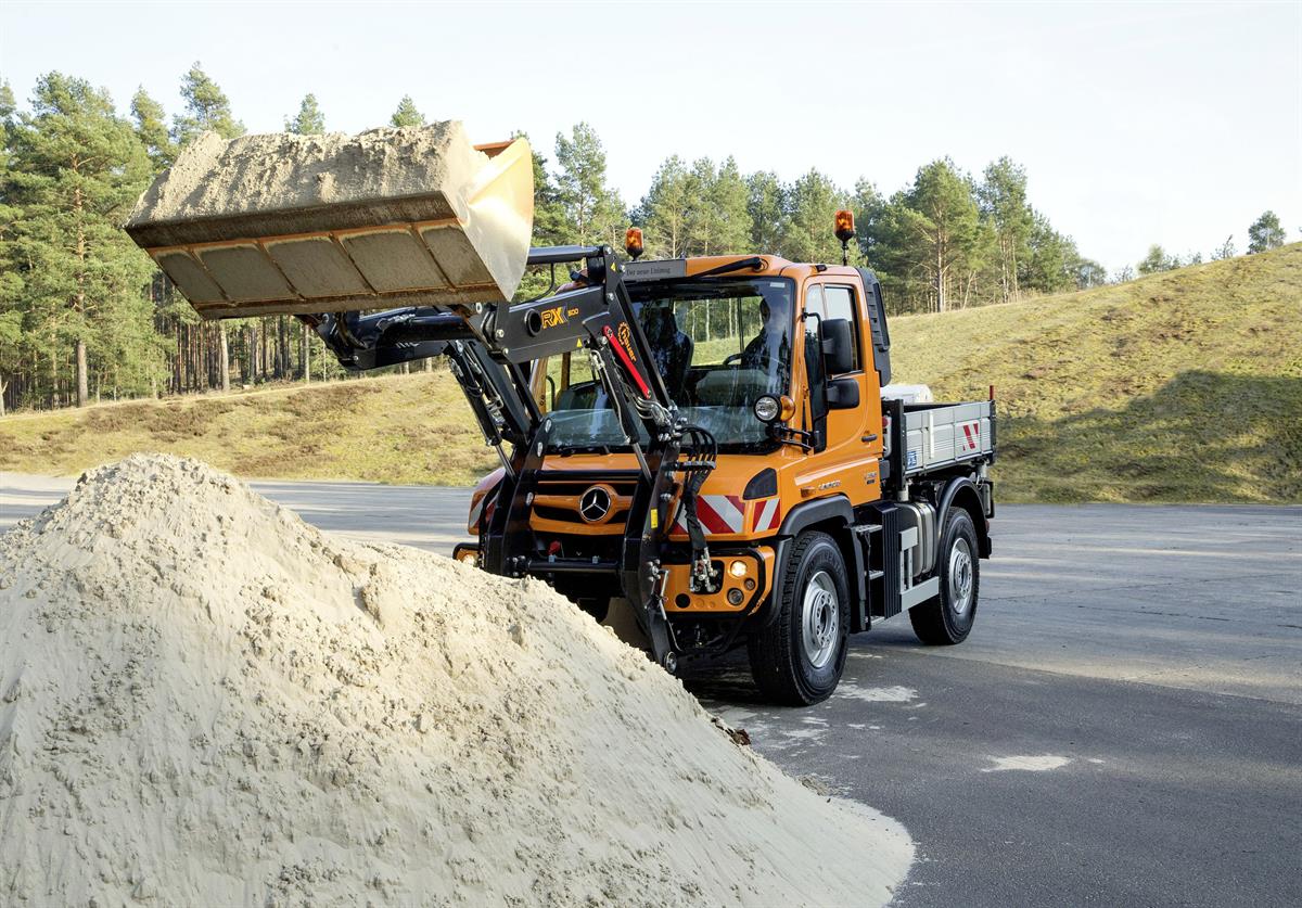Mercedes-Benz Unimog U 318