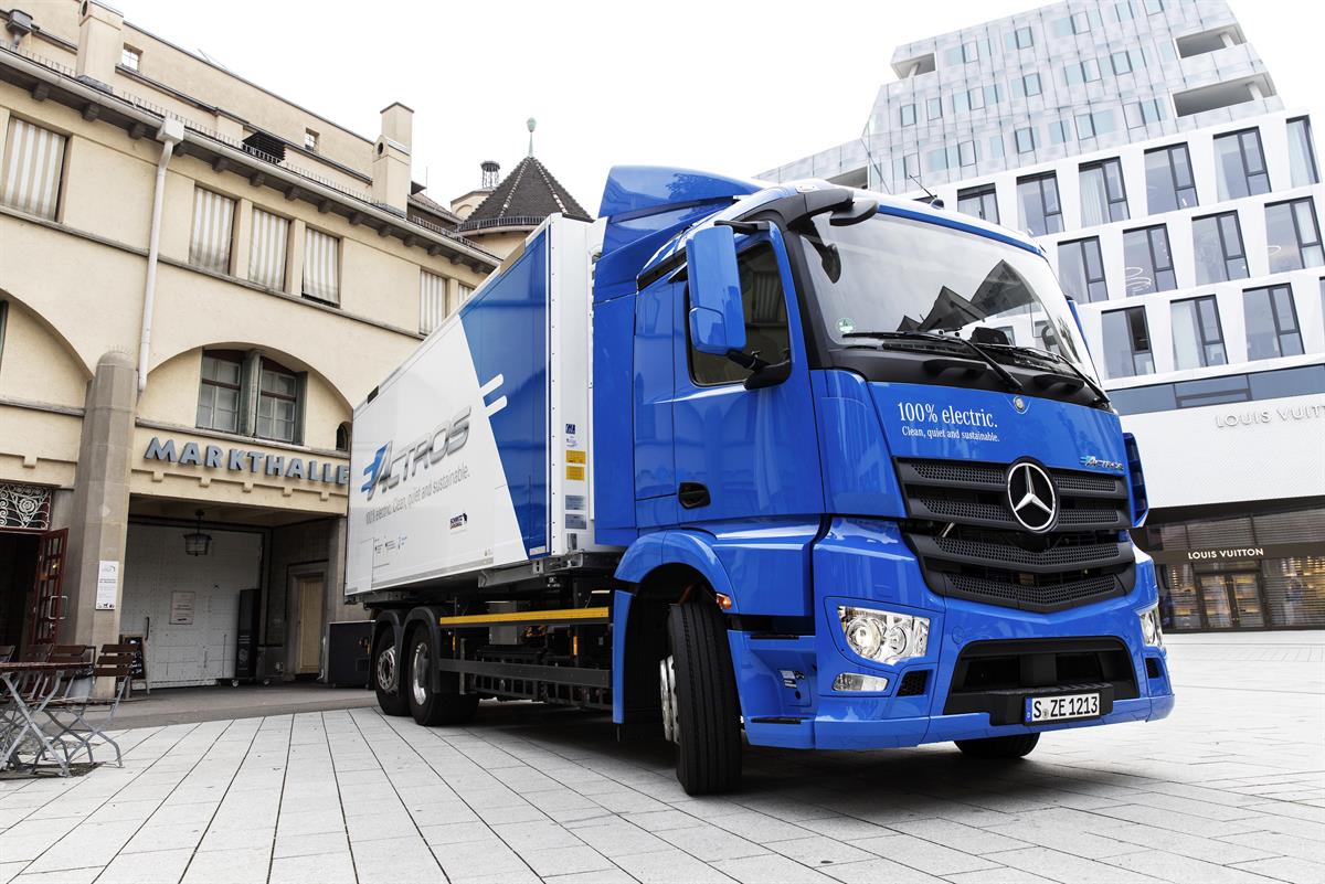 Mercedes-Benz eActros auf Erprobungsfahrt