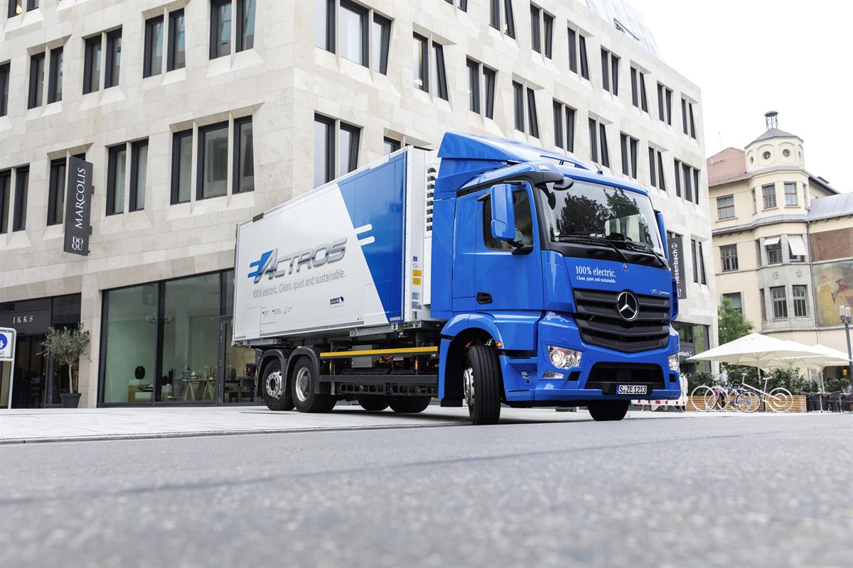 Mercedes-Benz eActros auf Erprobungsfahrt