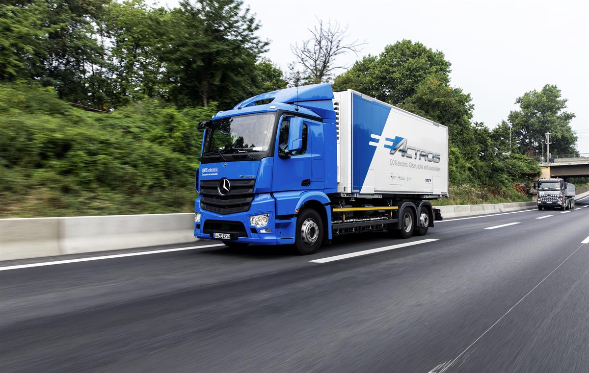 Mercedes-Benz eActros auf Erprobungsfahrt