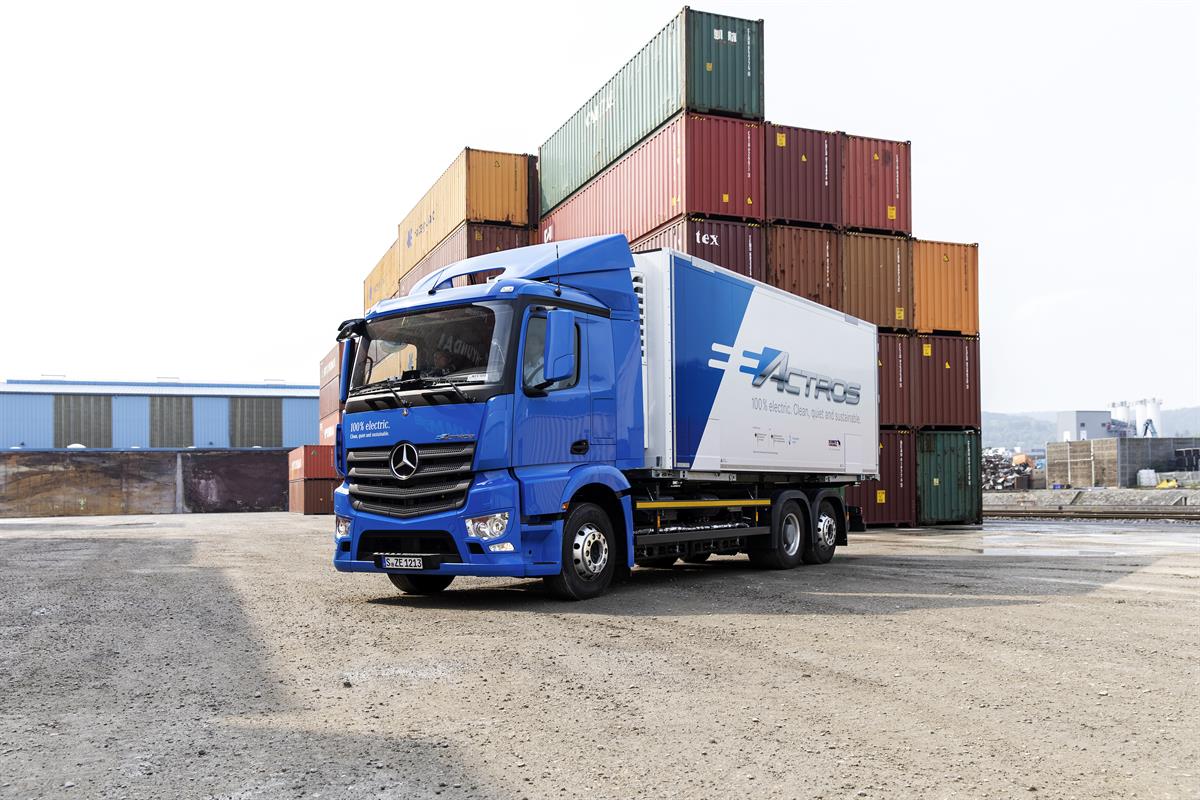 Mercedes-Benz eActros auf Erprobungsfahrt