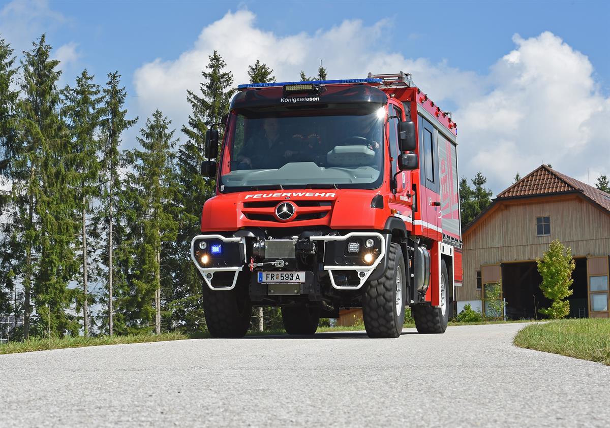 Mercedes-Benz auf der Retter Wels