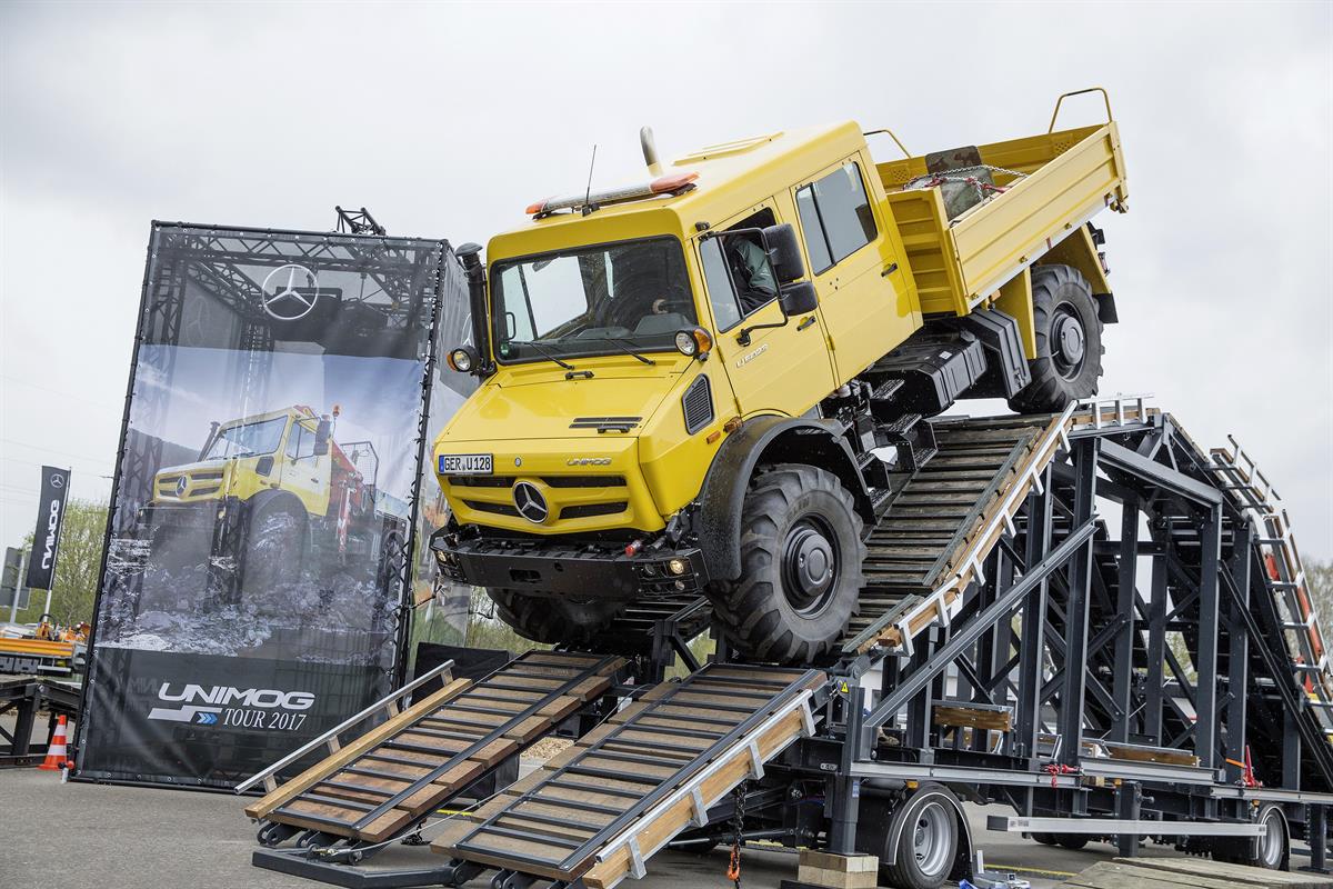 Unimog 4023 Crew Cabin