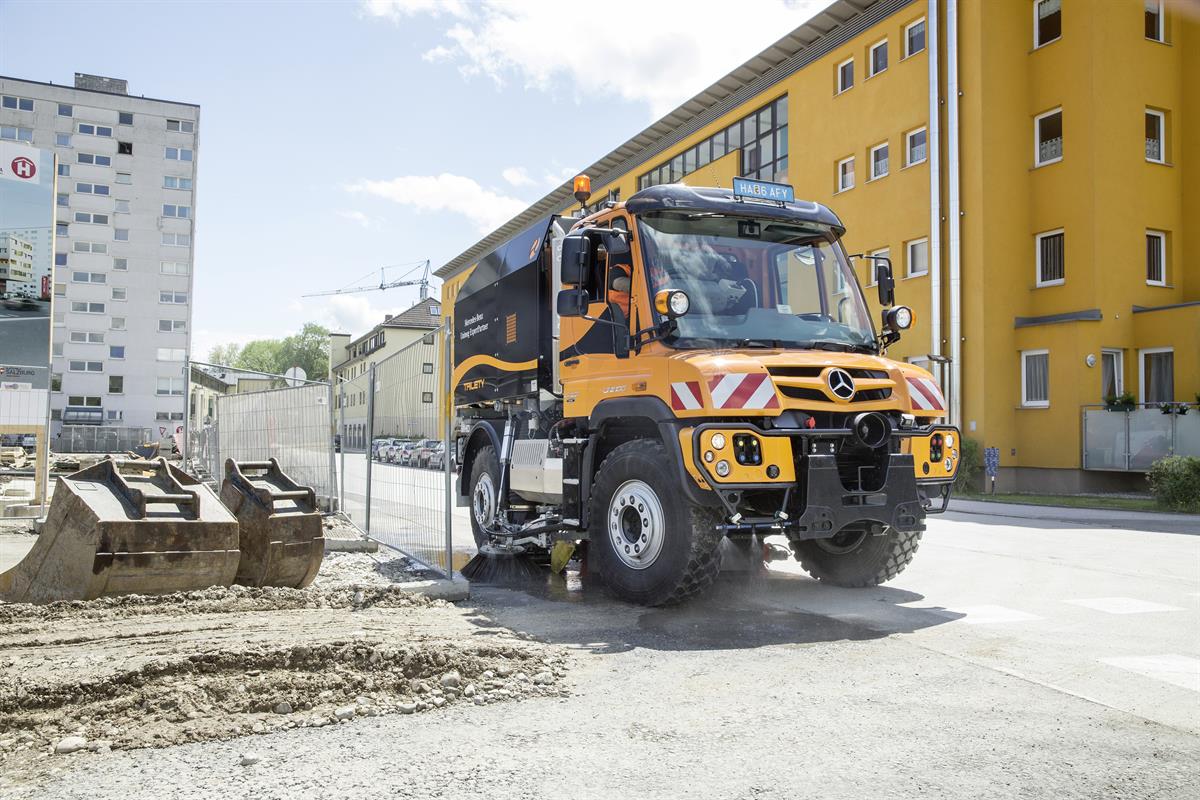 Mercedes-Benz Unimog U 423