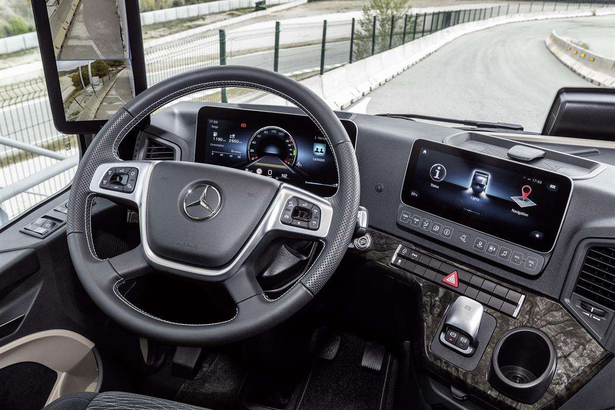 Alle reden. Einer macht. Mercedes-Benz Actros 