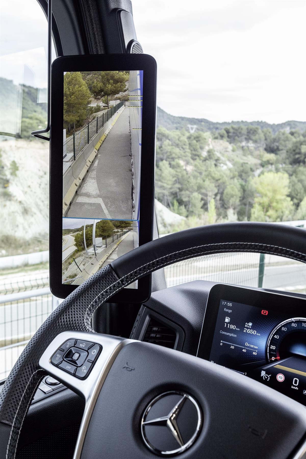 Alle reden. Einer macht. Mercedes-Benz Actros 