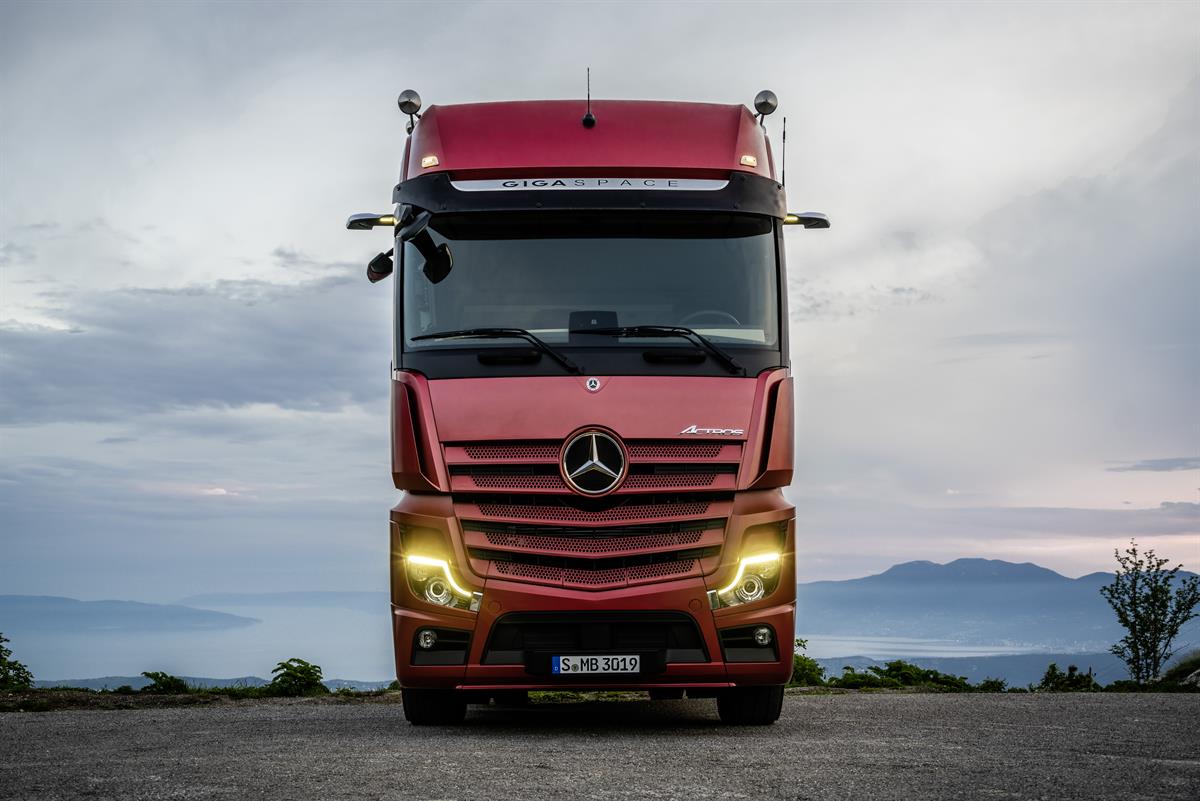 Mercedes-Benz Actros 1863 LS