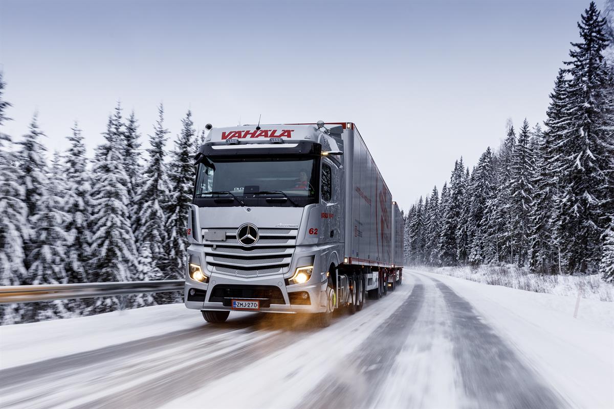  Bei Vähälä Logistics ist der neue Actros bei Temperaturen bis minus 40 Grad zuverlässig im Einsatz.