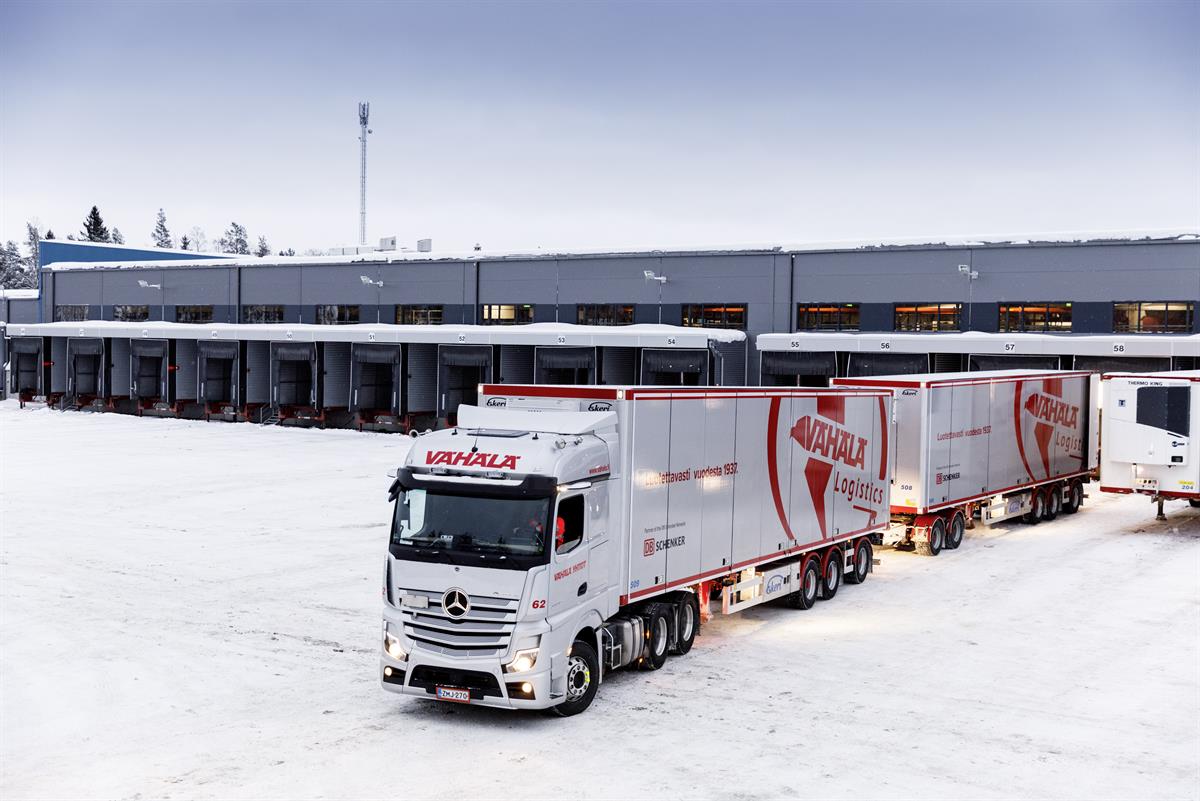  Bei Vähälä Logistics ist der neue Actros bei Temperaturen bis minus 40 Grad zuverlässig im Einsatz.