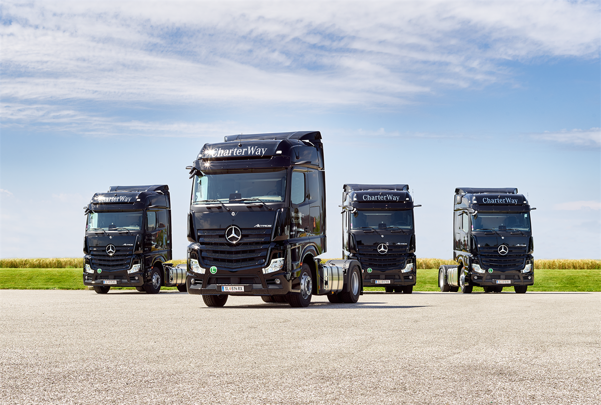 Neuer Mercedes-Benz Actros mit MirrorCam in der CharterWay Mietflotte