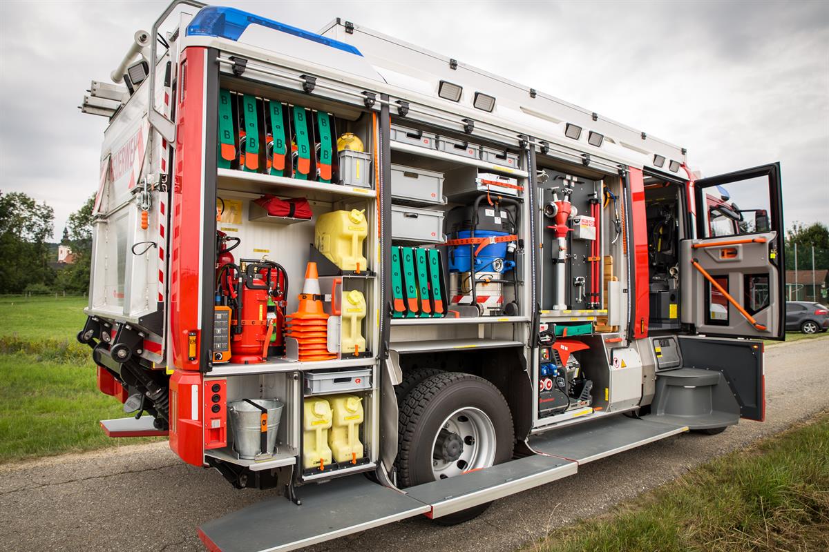 Mercedes-Benz Atego 1430 AF mit Löschaufbau der Firma Rosenbauer - FF Klam