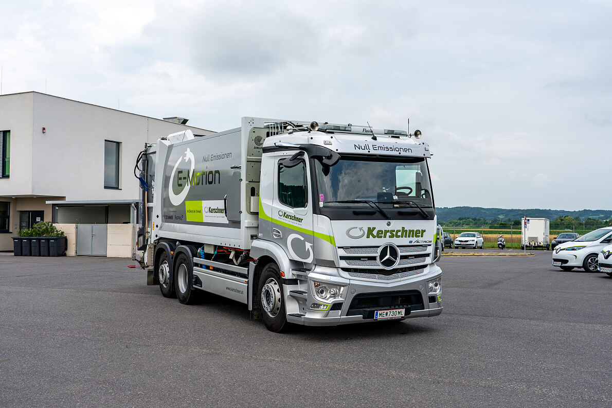 Übergabe eActros 300 Kerschner