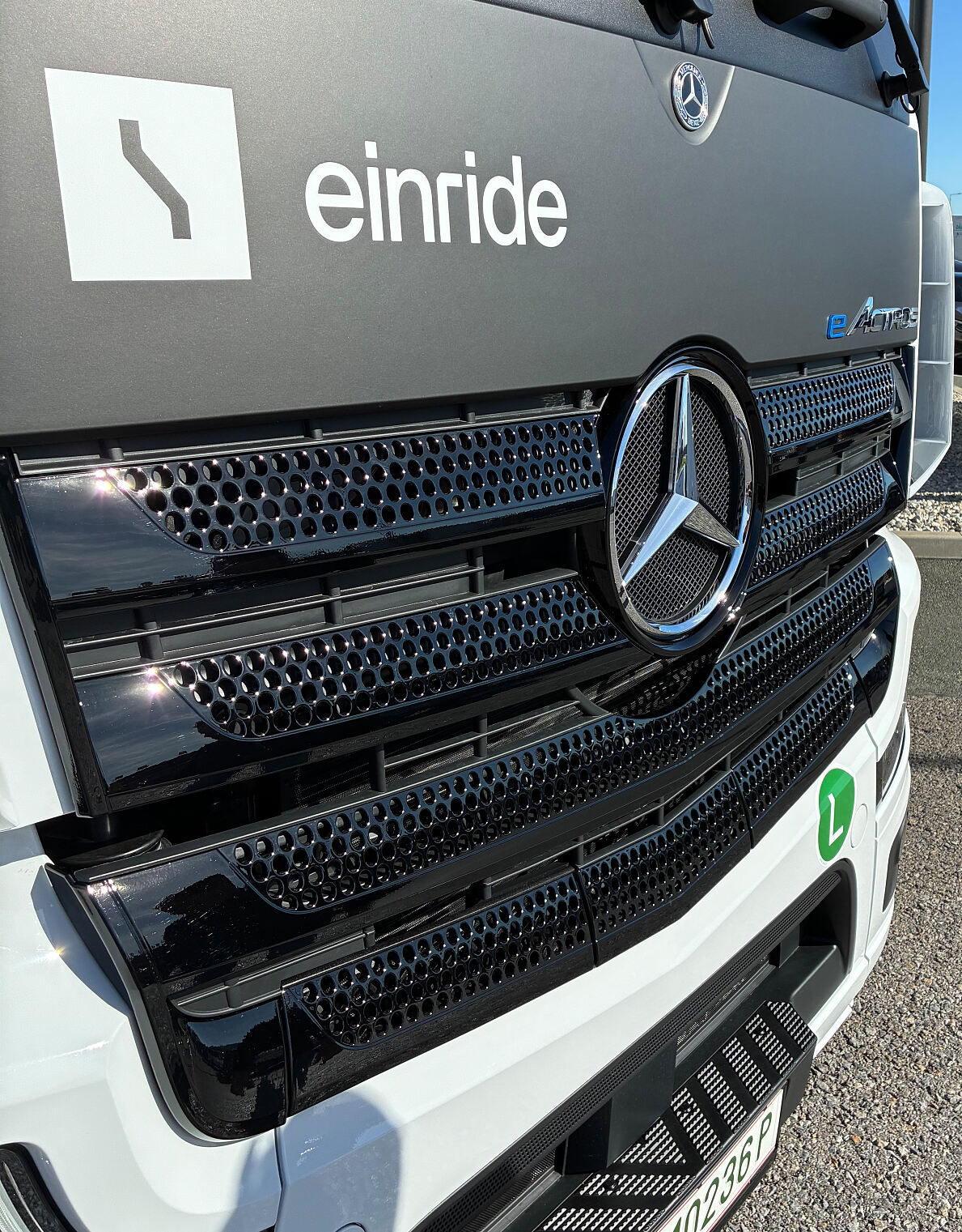 Einride übernimmt erste eActros 400 in Österreich