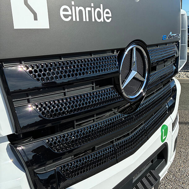 Einride übernimmt erste eActros 400 in Österreich