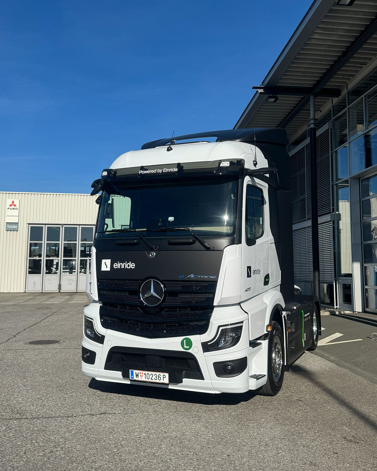 Einride übernimmt erste eActros 400 in Österreich